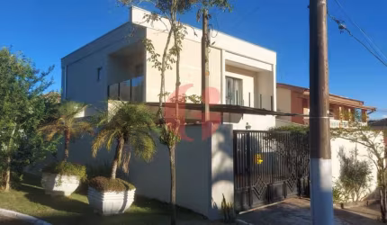CASA PARA VENDA NO CONDOMÍNIO FECHADO- RECANTO DA SERRA- URBANOVA