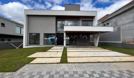 Casa sobrado com 484,00m² - Condomínio Reserva do Paratehy