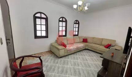 Casa térrea para venda com 03 quartos e 04 vagas de garagem - 120m² no bairro Bosque dos Eucaliptos