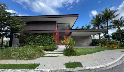 Casa em condomínio para venda com 03 suítes e 04 vagas de garagem - 644m² no bairro Urbanova