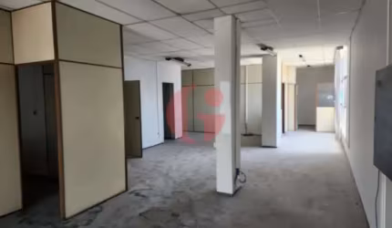 Sala comercial para venda e locação com 155,60m² no Centro | SJC