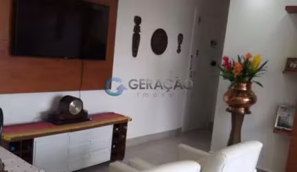 Apartamento para venda de 61m² com 2 dormitórios na Estrada Abade