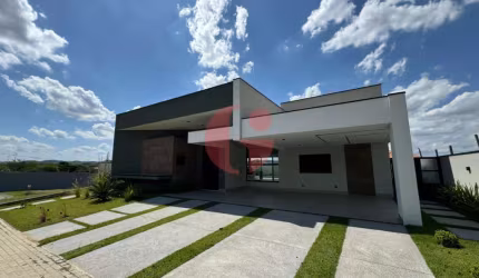 Casa em Condomínio 4 suítes e 4 vagas de garagem com 290m² - Urbanova