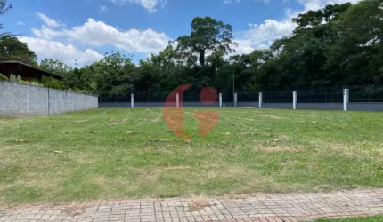 Terreno plano para venda com 1.392,70 m² na Chácara Serimbura