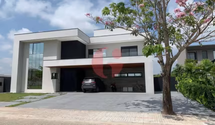 CASA Alto padrão em condomínio- Chácara Serimbura