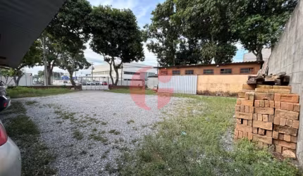 Terreno misto com casa / sobrado no bairro Palmeiras de São José - São José dos Campos SP