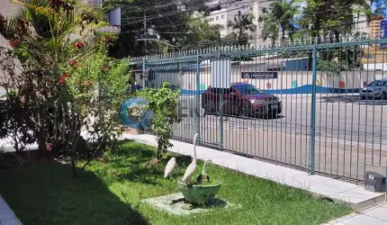 Casa residencial ou comercial para venda com 04 Dorm. e com garagem - 351m² no Jardim São Dimas.