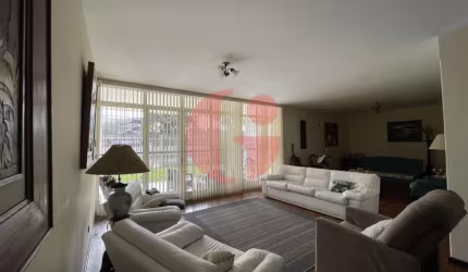 Casa com 359,00m² em terreno de 708,00m²  - Jd. Esplanada