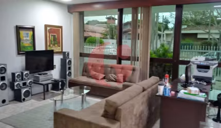 Casa para venda com 03 quartos e 05 vagas de garagem - 450m² no Jardim Esplanada