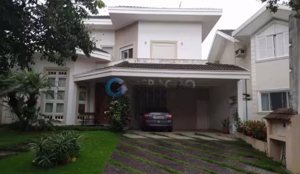 Casa em condomínio para venda com 03 Dorm. e 03 Suítes - 320m² no Urbanova