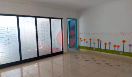 Casa para comércio à venda na melhor localização do Jardim Esplanada!