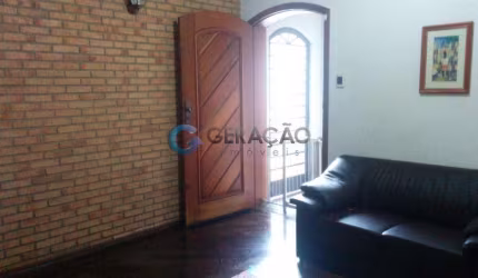 Casa Sobrado em São José dos Campos