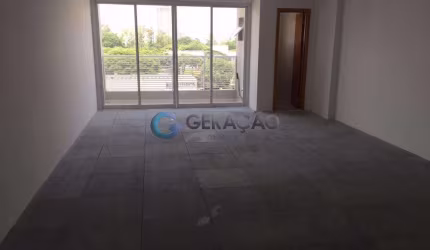 Sala comercial em condomínio para venda com 52m² no bairro Jardim São Dimas