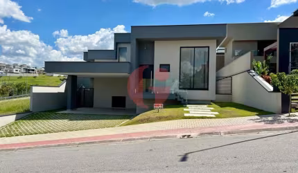Casa/sobrado em condomínio para venda 3 suítes e 5 vagas de garagem com 221m² - Urbanova