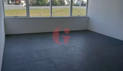 Sala comercial para locação com 33,02m² e 01 vaga de garagem no bairro Jardim das Colinas