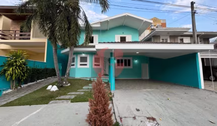 Sobrado em condomínio para venda com 04 Dorm. - 245m² no Urbanova