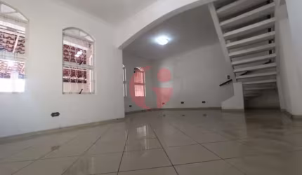 Sobrado para venda com 4 quartos e 4 vagas de garagem - 320m² no bairro Jardim Torrão de Ouro