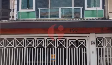Sobrado para venda com 3 quartos e 2 vagas de garagem - 120m² no bairro Vista Linda