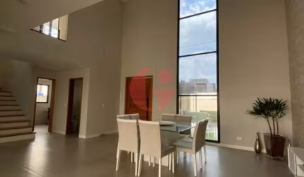 Sobrado em condomínio para venda com 03 quartos e 02 vagas de garagem - 311m² no Bairro da Floresta
