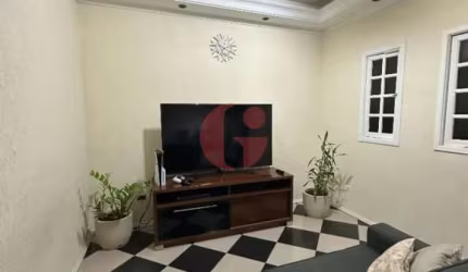 Sobrado em condomínio para venda com 3 quartos (1 suíte) - 250m² no bairro Jardim Uirá