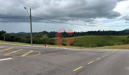 Terreno em Paraibuna SP com 1.200m², projeto aprovado e obra iniciada