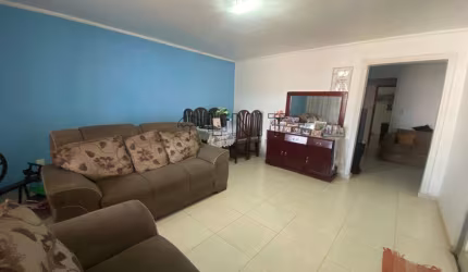 Casa para Venda em Brasília, Taguatinga Sul (Taguatinga), 3 dormitórios, 1 suíte, 2 banheiros, 7 vagas