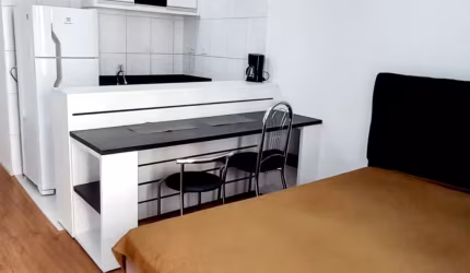 STUDIO MOBILIADO COM 27M² EM CURITIBA-PR - VENDA 249.000,00