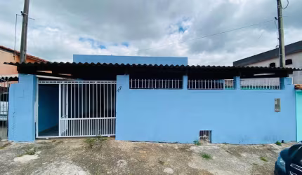 Vende-se Casa ampla com 3 Dormitórios no Bairro Pinhal - Cabreúva/SP