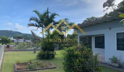 Casa com 4 quartos à venda no Badenfurt, Blumenau , 240 m2 por R$ 1.700.000