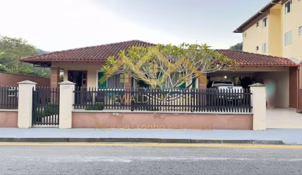 Casa com 3 quartos à venda no Ribeirão Areia, Pomerode , 165 m2 por R$ 1.400.000