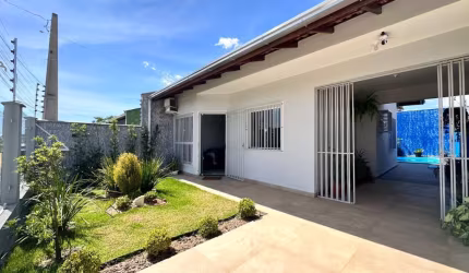Casa c/ Piscina Maravilhosa em Barra Velha