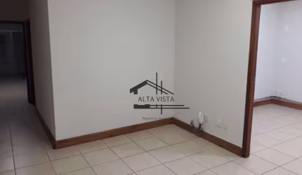 Prédio à venda, 330 m² por R$ 1.800.000 - Brasil - Uberlândia/MG