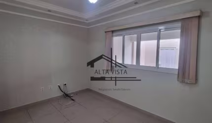 Casa com 3 dormitórios à venda, 136 m² por R$ 590.000 - Jardim Europa - Uberlândia/MG