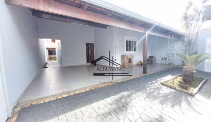 Casa com 2 dormitórios à venda, 170 m² por R$ 620.000,00 - Chácaras Tubalina E Quartel - Uberlândia/MG