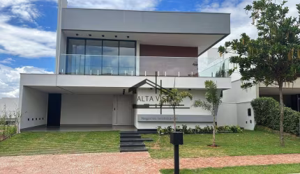 Casa com 4 dormitórios à venda, 300 m² por R$ 2.700.000,00 - Granja Marileusa - Uberlândia/MG