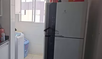 Apartamento com 2 dormitórios à venda, 51 m² por R$ 200.000,00 - Laranjeiras - Uberlândia/MG