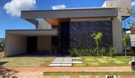Casa com 4 dormitórios à venda, 266 m² por R$ 2.300.000 - Laranjeiras - Uberlândia/MG