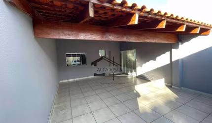 Casa com 3 dormitórios à venda, 140 m² por R$ 305.000 - Alvorada - Uberlândia/MG