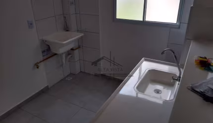 Apartamento com 2 dormitórios à venda, 44 m² por R$ 166.000 - Jardim Patrícia - Uberlândia/MG