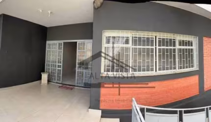 Sobrado com 3 dormitórios à venda, 183 m² por R$ 550.000,00 - Lidice - Uberlândia/MG