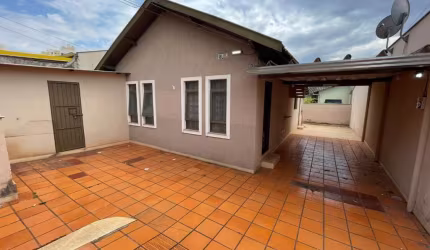 Casa a VENDA de 326 m&#178; (2 dormts. + 1 casa nos fundos), no Jd. Morumbi, Londrina/Pr.
