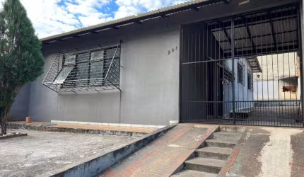 Casa (3 dormts. e 2 garagens) a VENDA no Jardim Alvorada, Londrina/Pr.