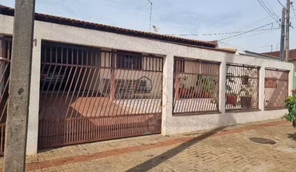 Casa tamanho Família: 03 dorm. churrasqueira - Ouro Verde - por R$ 450.000,00