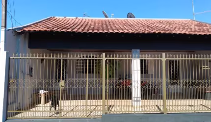 CASA &#192; VENDA DE 160 m2 NO CONJUNTO DO CAF&#201;