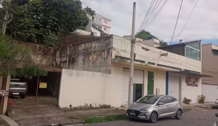 Casa para Locação em Volta Redonda, Jardim Normandia, 6 dormitórios, 4 banheiros