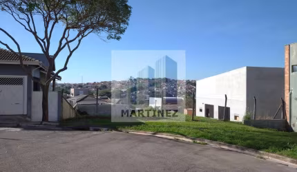 Terreno 376m², declive leve, rua particular: estuda permuta por apartamento