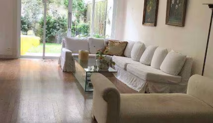 Casa em condomínio fechado no real parque