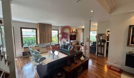 Casa Vila - Excelente sobrado para pessoas exigentes, com 271 m² de área construída - Planalto Paulista – São Paulo.