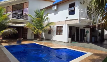 Casa no melhor condomínio de São Paulo - Alphaville 1