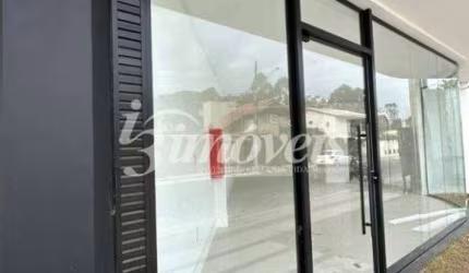 PERFEITO PARA A SUA EMPRESA, Sala para locação na PRAIA DOS AMORES- Balneário Camboriú/SC com grande visibilidade de quem passa.